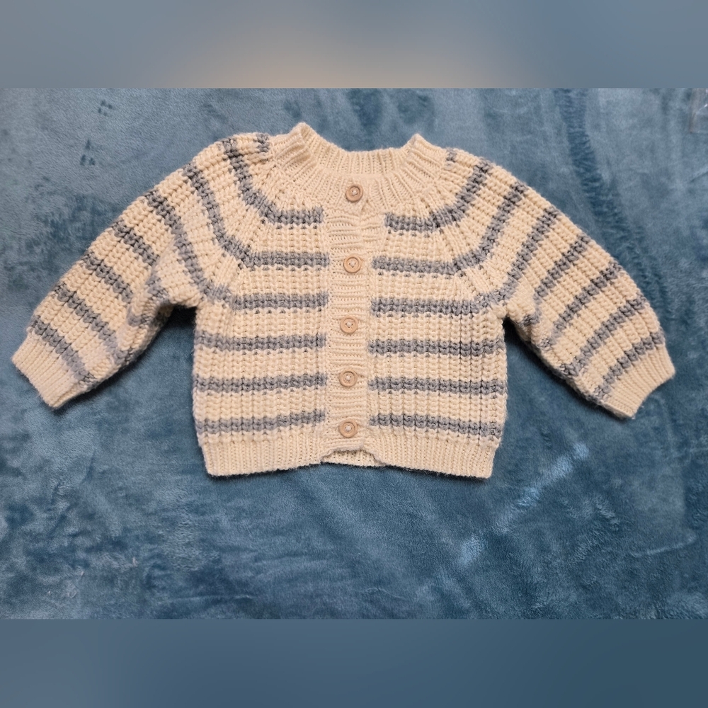 The Blueberry Hill Cardigan Cream And Grey Size 2-3Yr